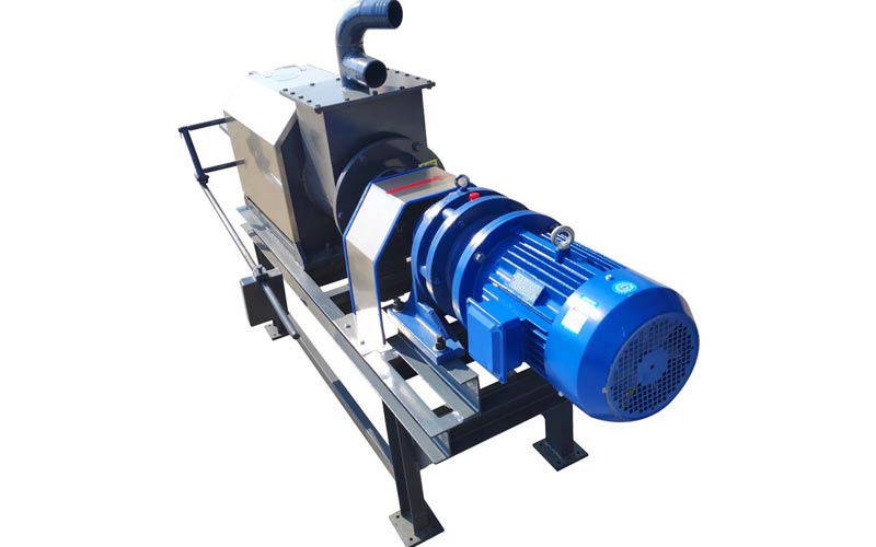 Solid liquid separator 